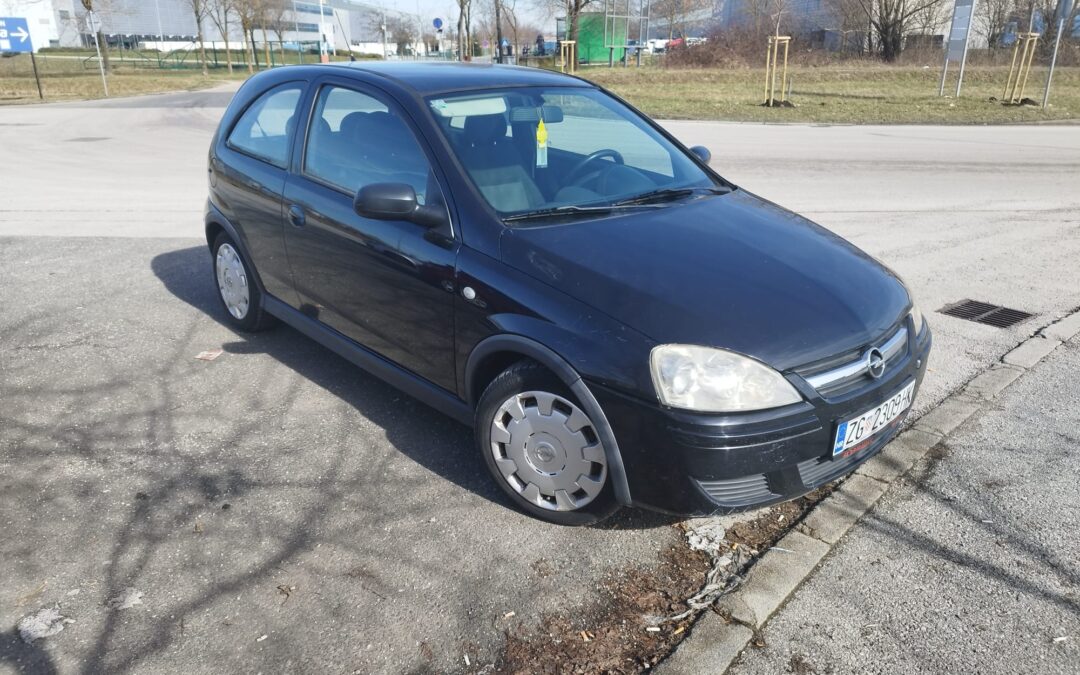 Opel Corsa 1.7 CDTI – 2004. – 153.455 km – 2.300 €